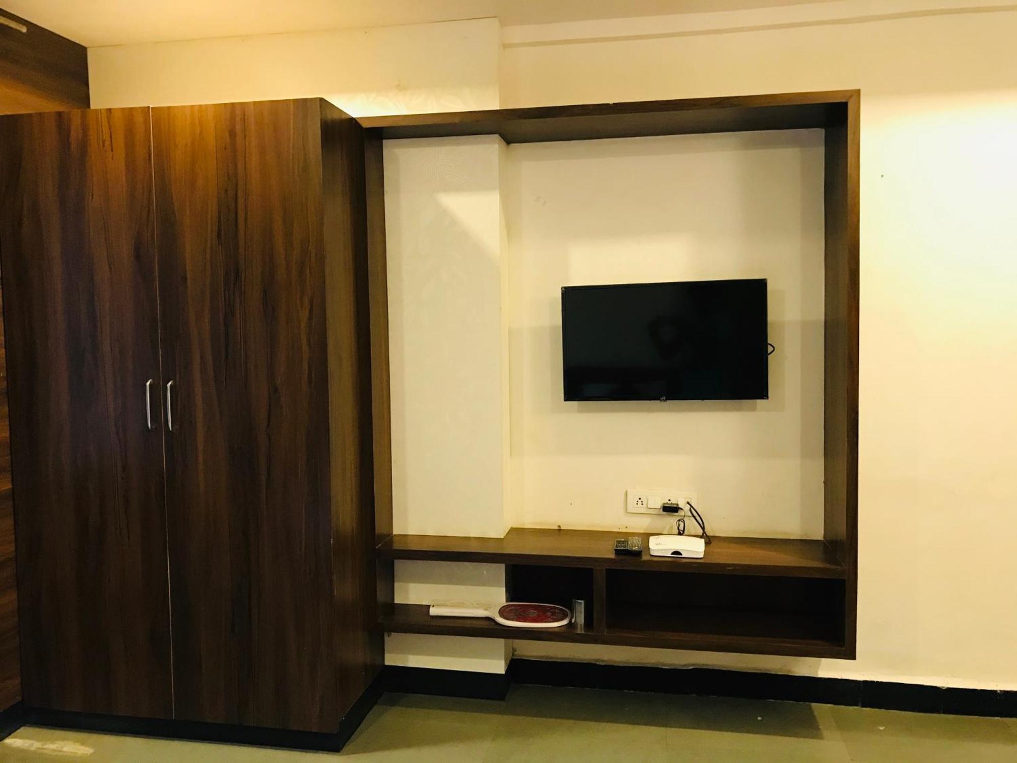 Liva Rooms Насик Экстерьер фото